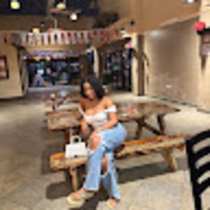 Meet your Posher, Mitcheica